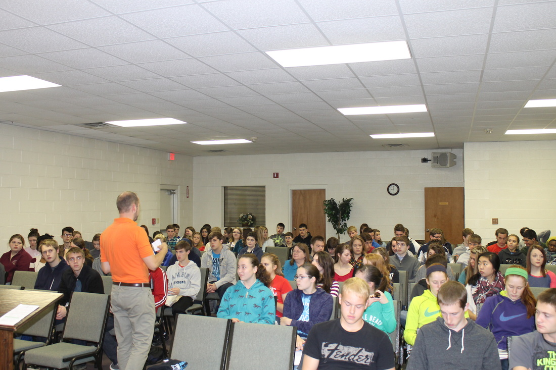 Students worshiping at a multi-day conference